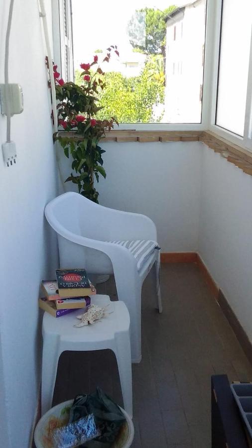 Bouganville A Apartament B&B ชิวิตาโนวา มาร์เค ภายนอก รูปภาพ